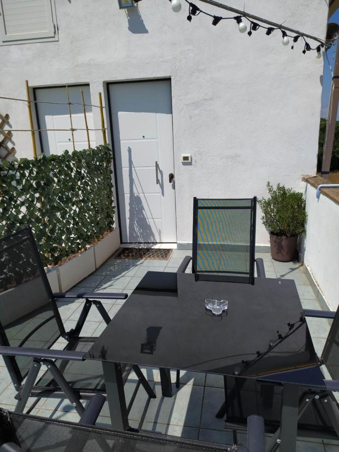 הוילה טורינו די סנגרו Relais Il Giardino Fra Gli Ulivi מראה חיצוני תמונה