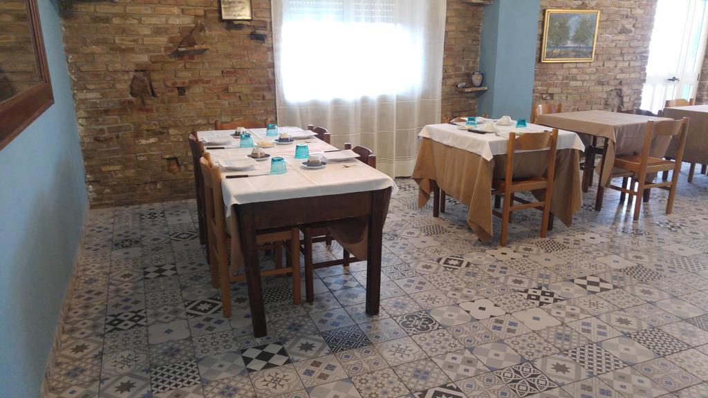 הוילה טורינו די סנגרו Relais Il Giardino Fra Gli Ulivi מראה חיצוני תמונה