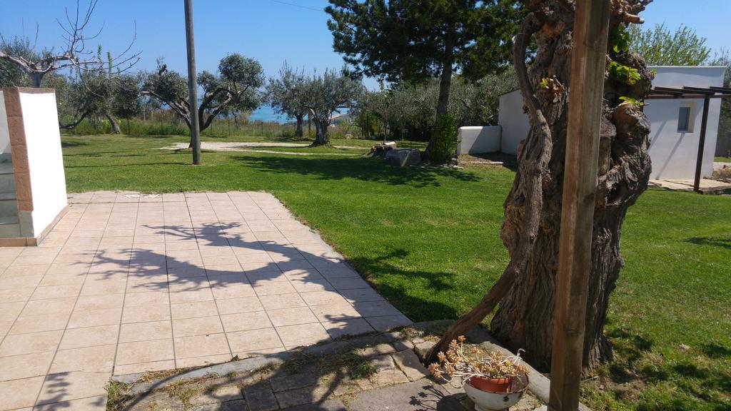 הוילה טורינו די סנגרו Relais Il Giardino Fra Gli Ulivi מראה חיצוני תמונה